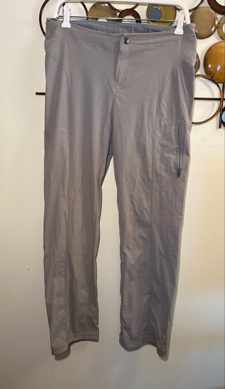 Women size 8 gray Columbia athletic pants with drawstring